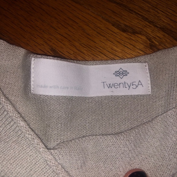 Open Shoulder Sweater - Picture 2 of 3